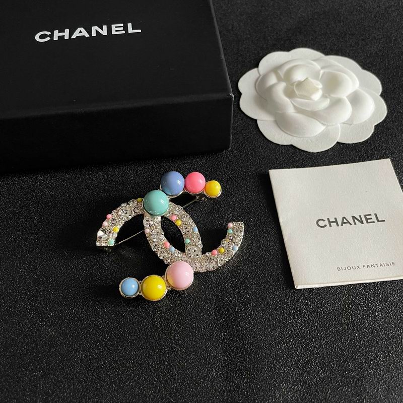 Chanel Brooch 04yxs174